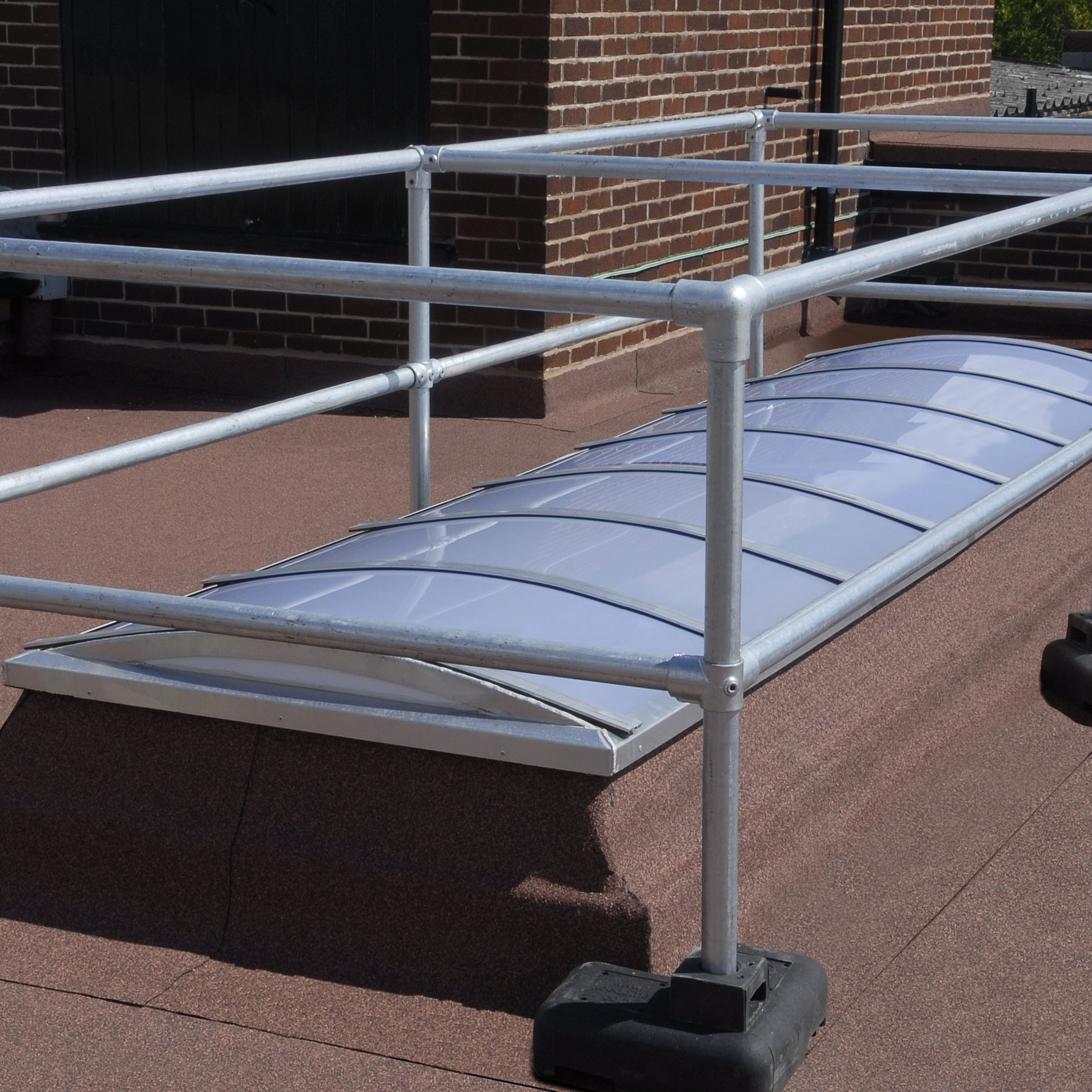 Roof Edge Protection Mantech (Safety Systems) Ltd
